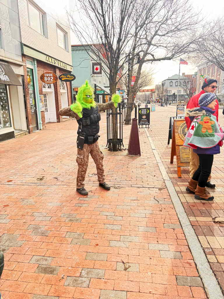 ICE-OUT Caroling: ICE, as the Grinch